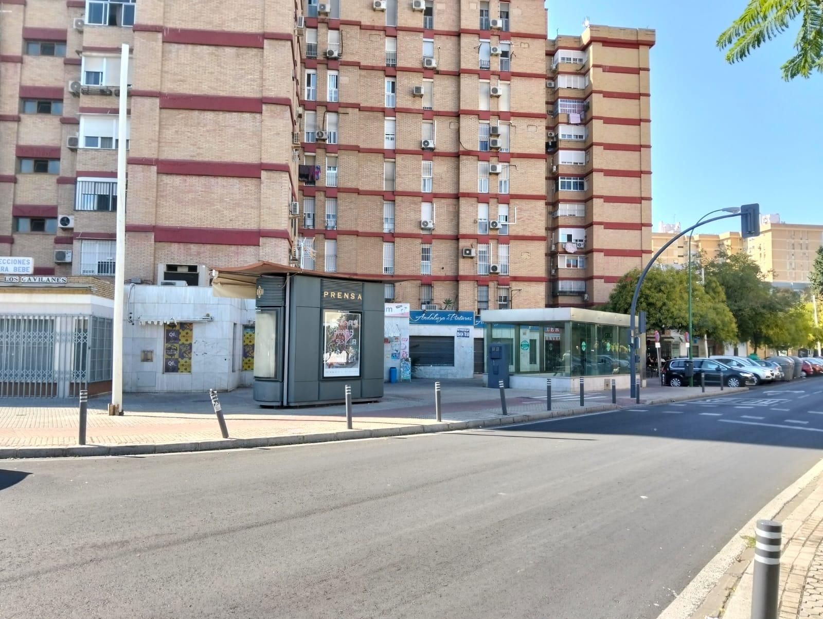 Vista exterior de Local de lloguer en  Sevilla Capital amb Aire condicionat
