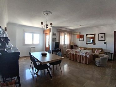 Flat with lift to rent in Centro