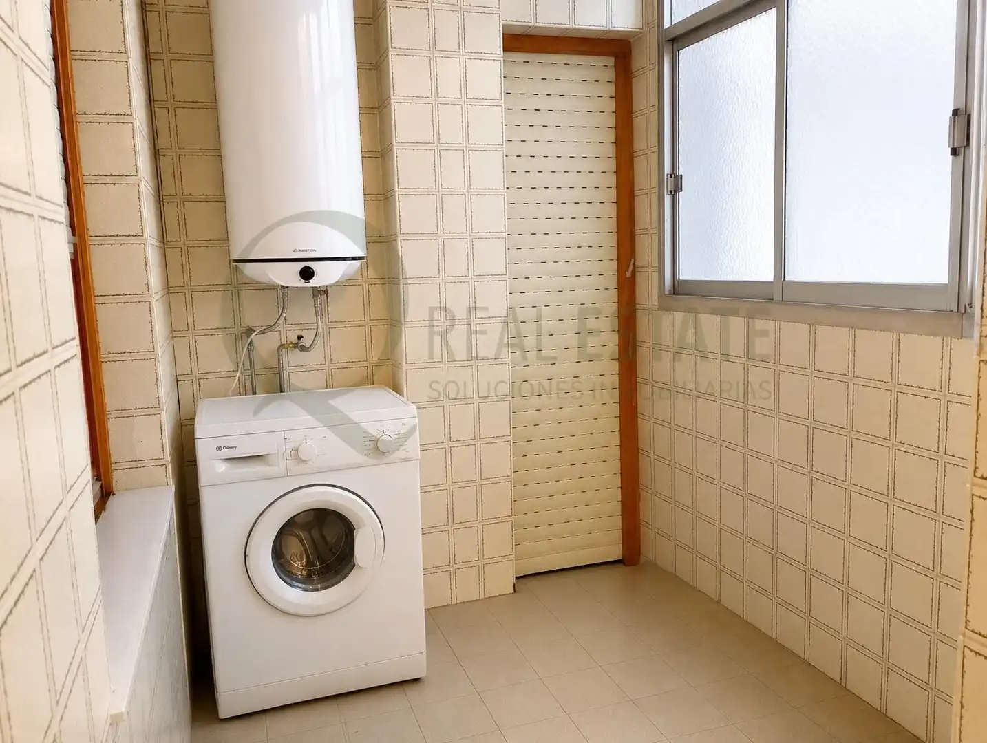 Cocina de Piso en venta en Alicante / Alacant con Aire acondicionado y Balcón