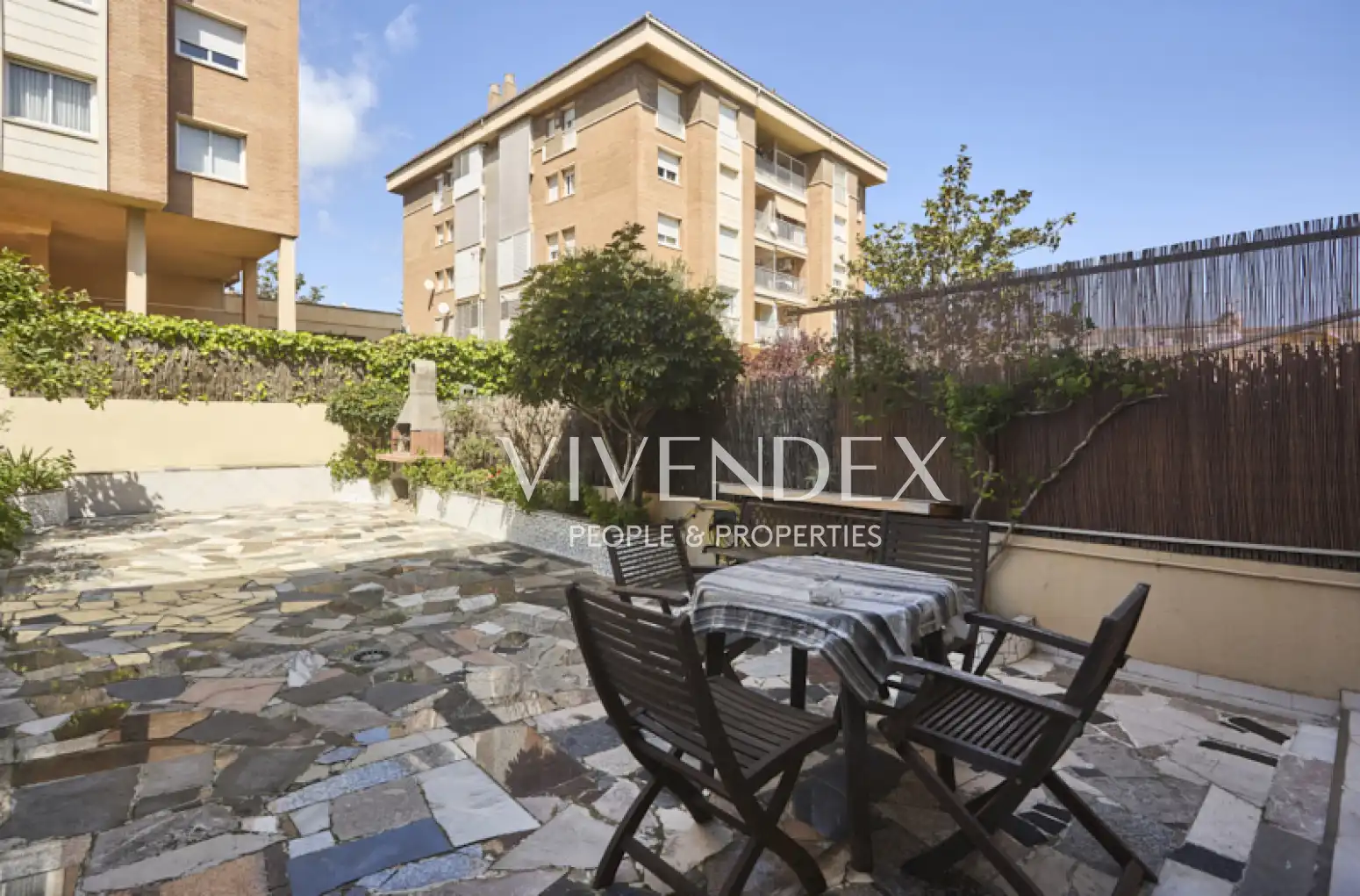 Jardín de Casa adosada en venta en Viladecans con Calefacción, Jardín privado y Terraza