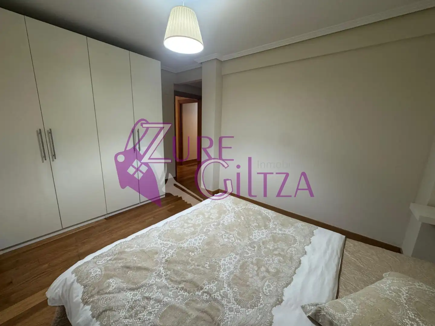 Schlafzimmer von Wohnung zum Verkauf in Durango mit Heizung, Abstellraum und Möbliert