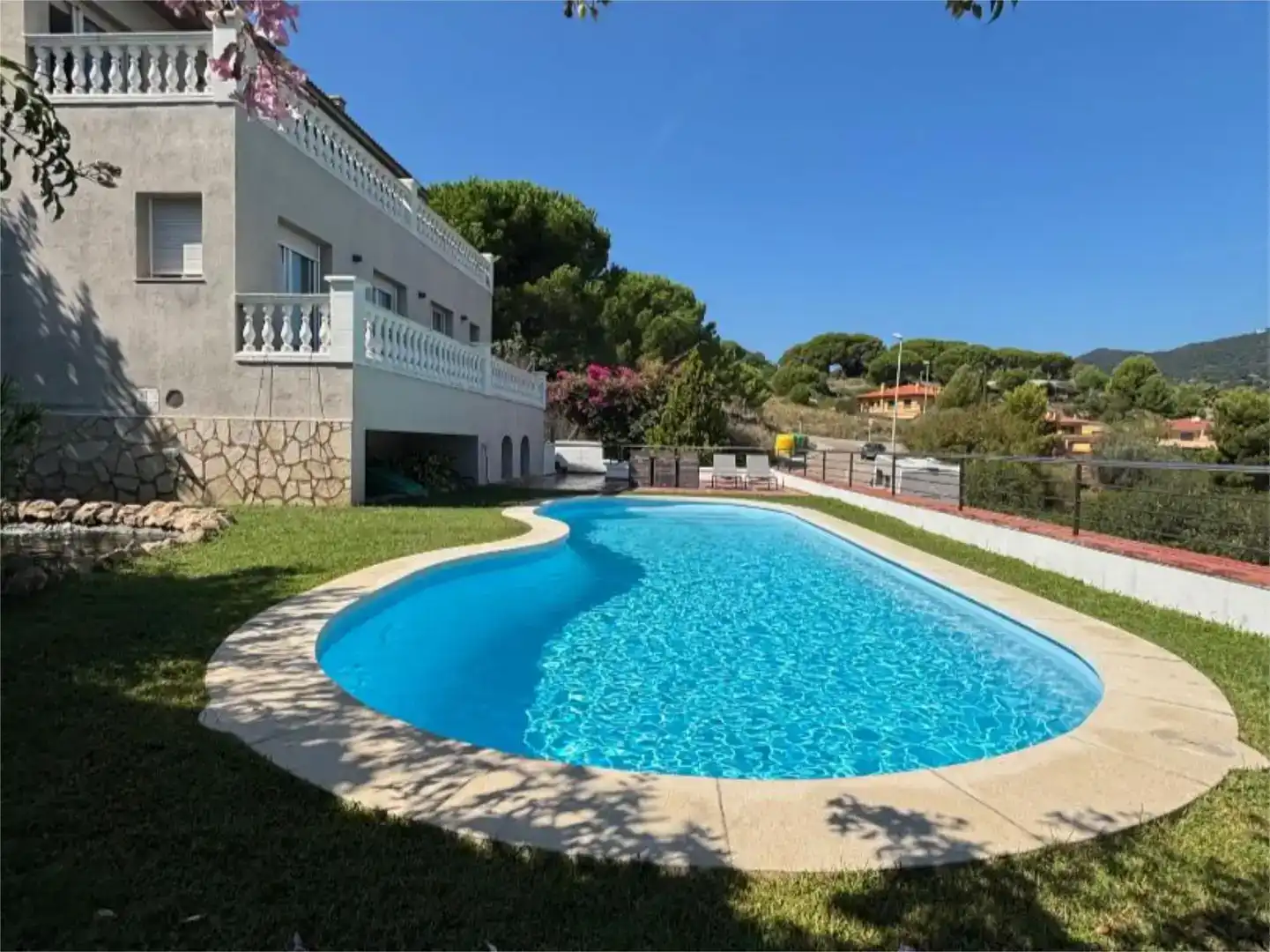 Piscina de Casa o xalet en venda en Calella amb Aire condicionat, Piscina i Balcó