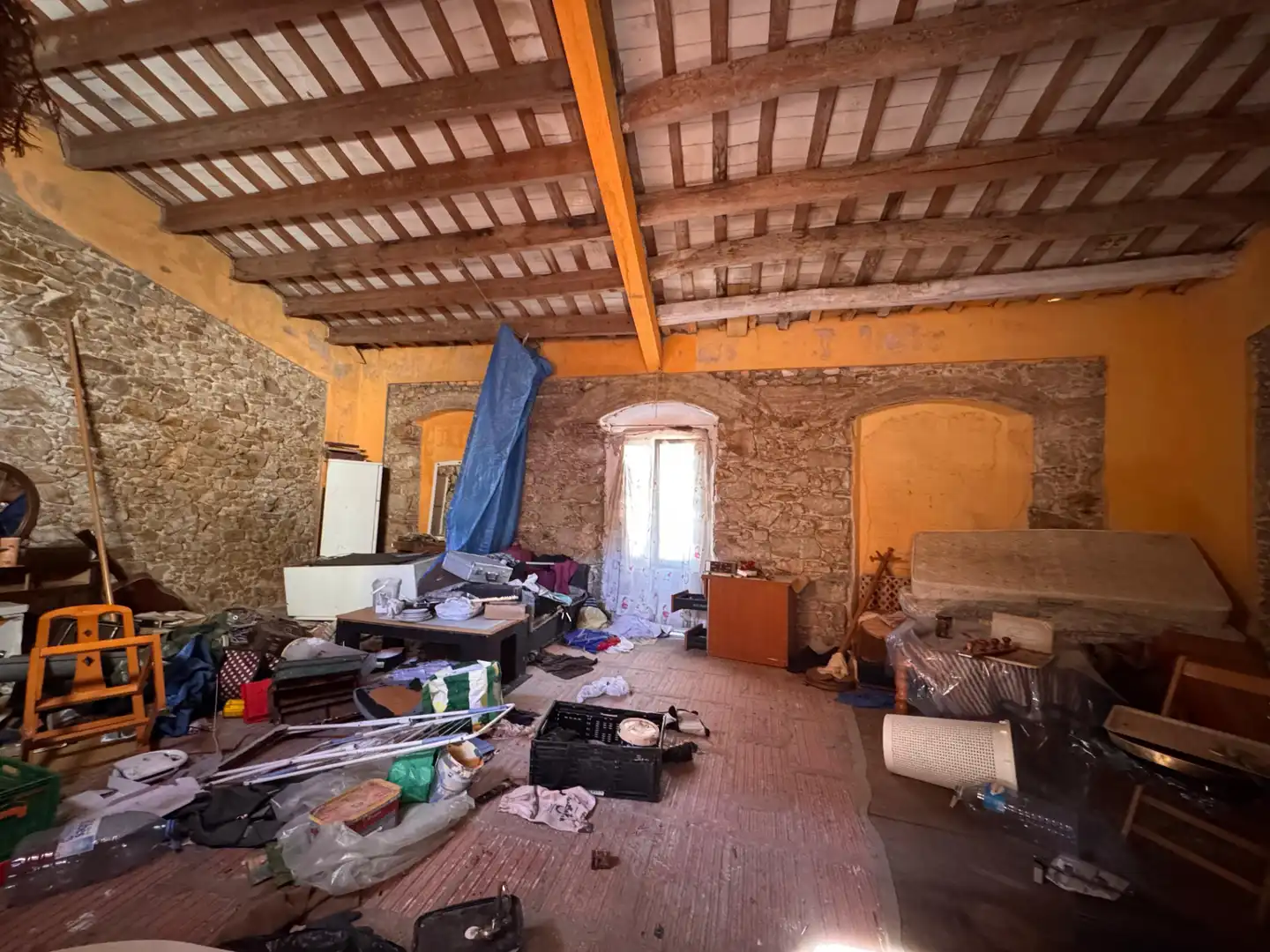Wohnzimmer von Einfamilien-Reihenhaus zum Verkauf in Palamós mit Balkon und Alarm