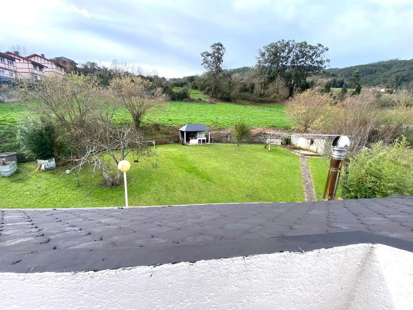Jardí de Casa o xalet en venda en Castro-Urdiales amb Calefacció, Jardí privat i Parquet