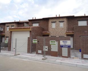 Vista exterior de Casa o xalet en venda en Illescas amb Terrassa