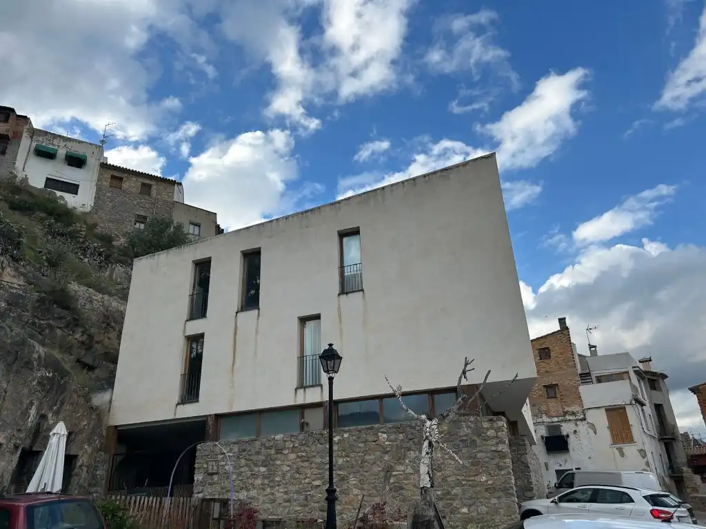 Vista exterior de Local en venta en Jérica