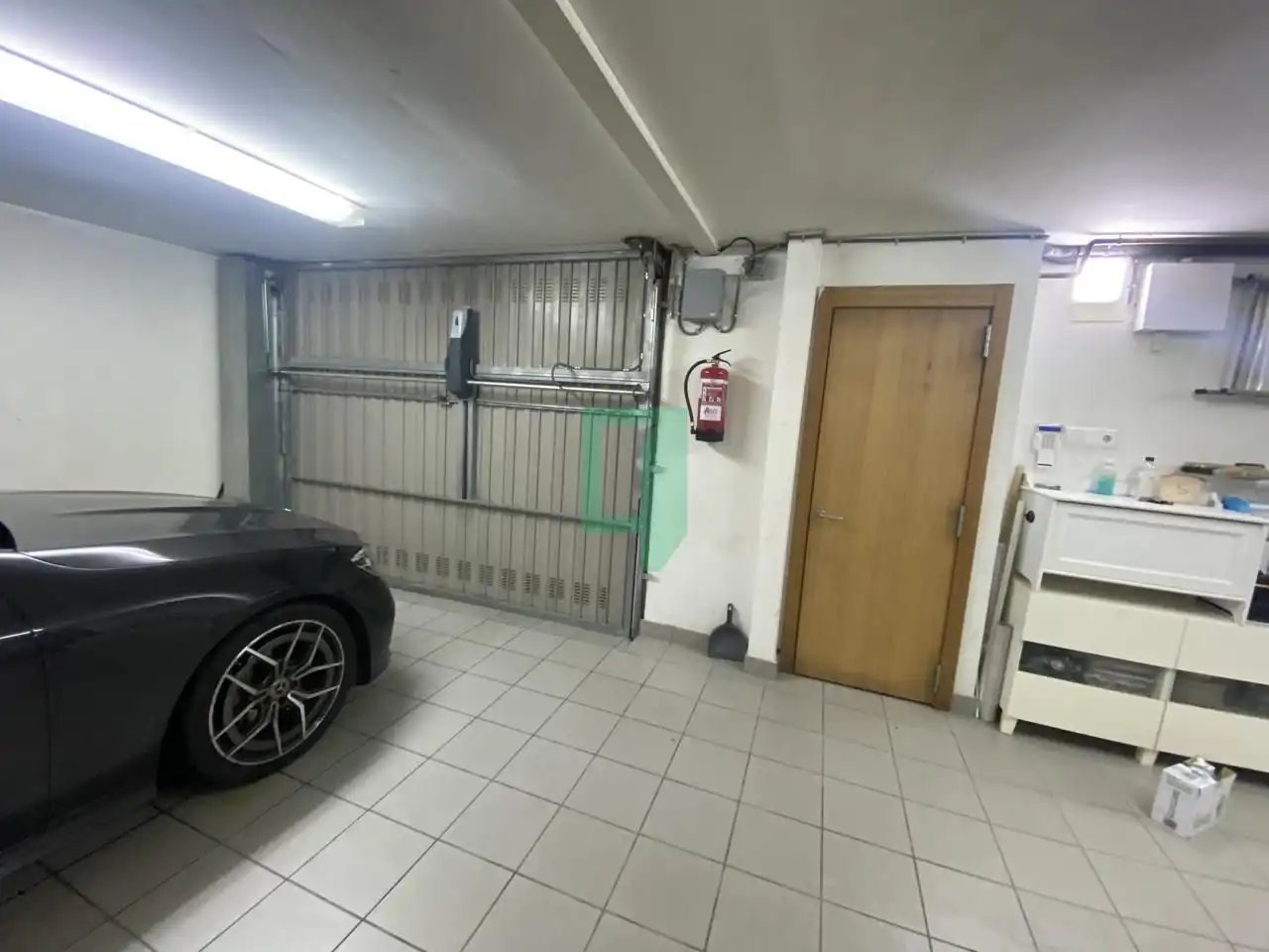 Aparcament de Casa o xalet en venda en Tiana amb Aire condicionat, Calefacció i Jardí privat