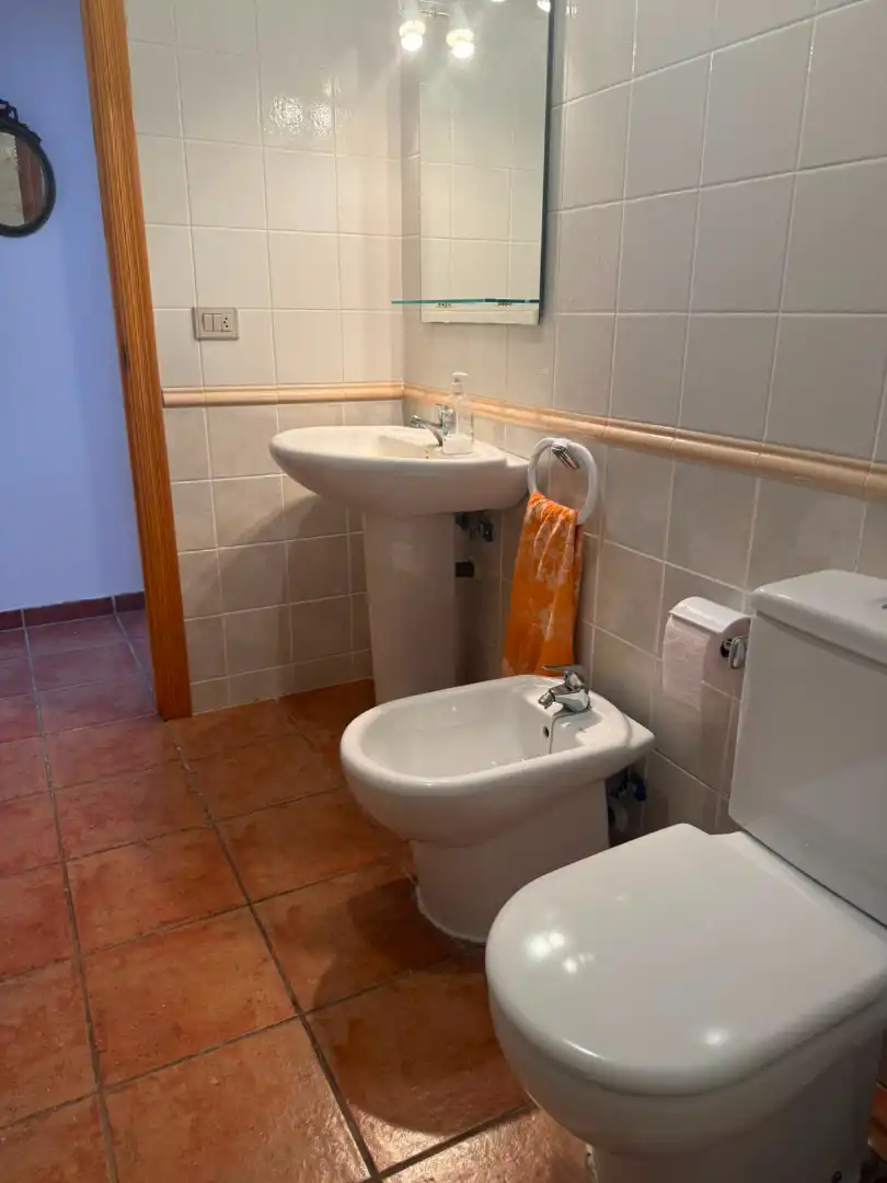 Bany de Casa adosada en venda en Cortes de Arenoso amb Calefacció, Moblat i Forn