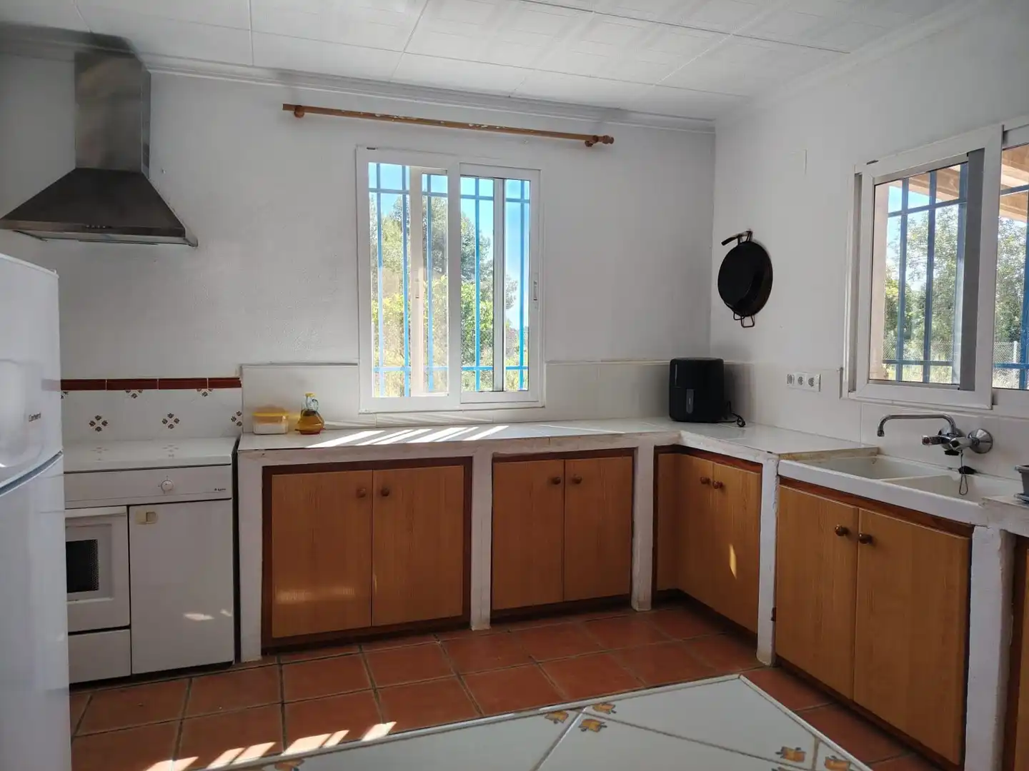 Kitchen of Houses for sale in Navarrés  with Air Conditioner, Private garden and Storage room