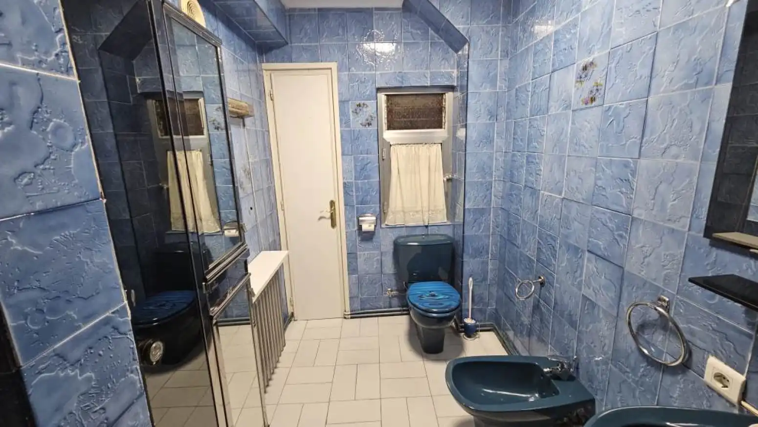 Baño de Piso en venta en Salamanca con Calefacción, Terraza y Balcón