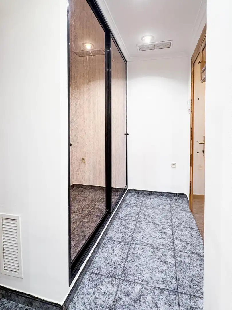 Wohnung zur Miete in Valencia mit Klimaanlage, Heizung und Möbliert