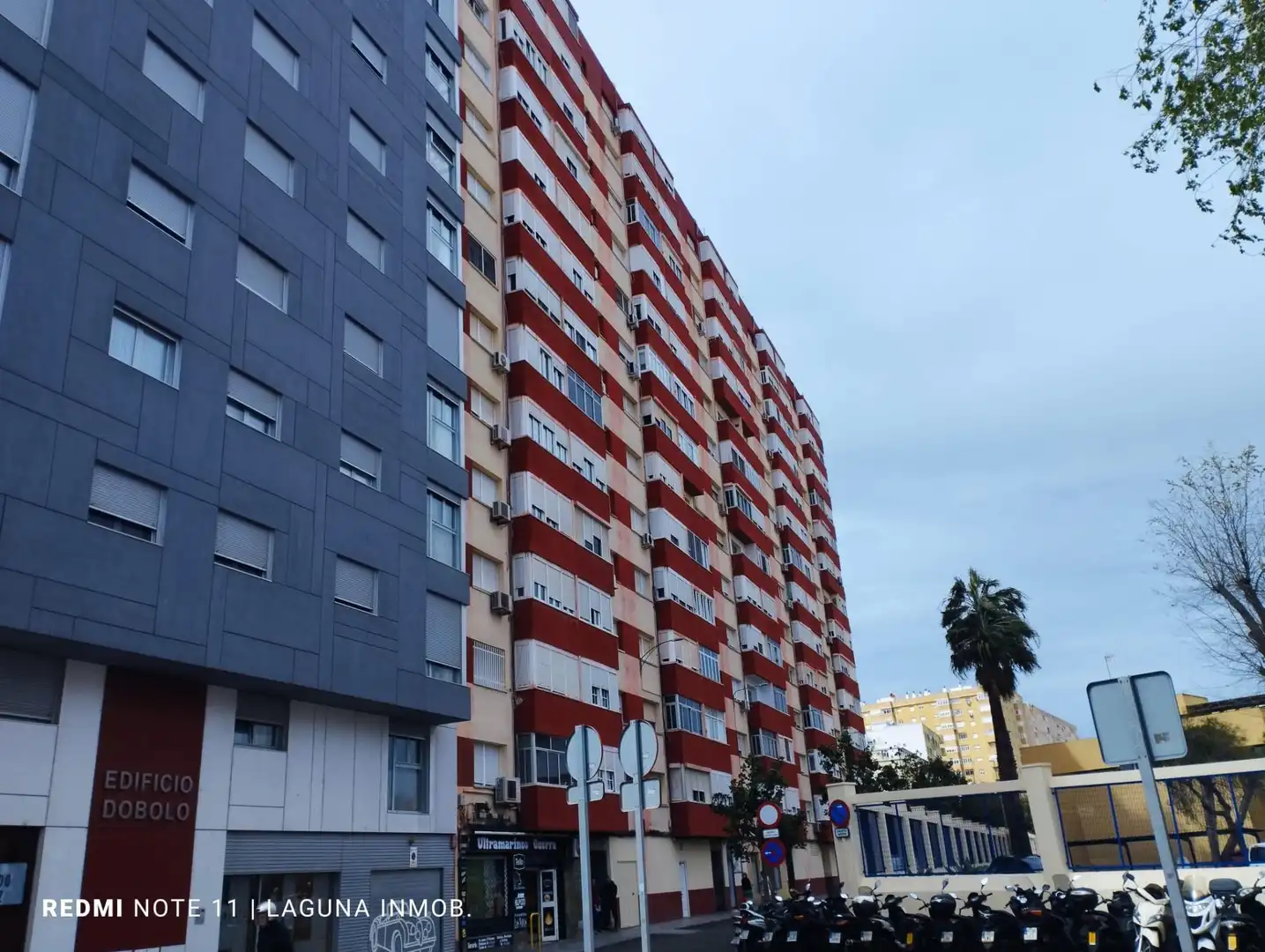 Vista exterior de Piso en venta en Cádiz con Terraza