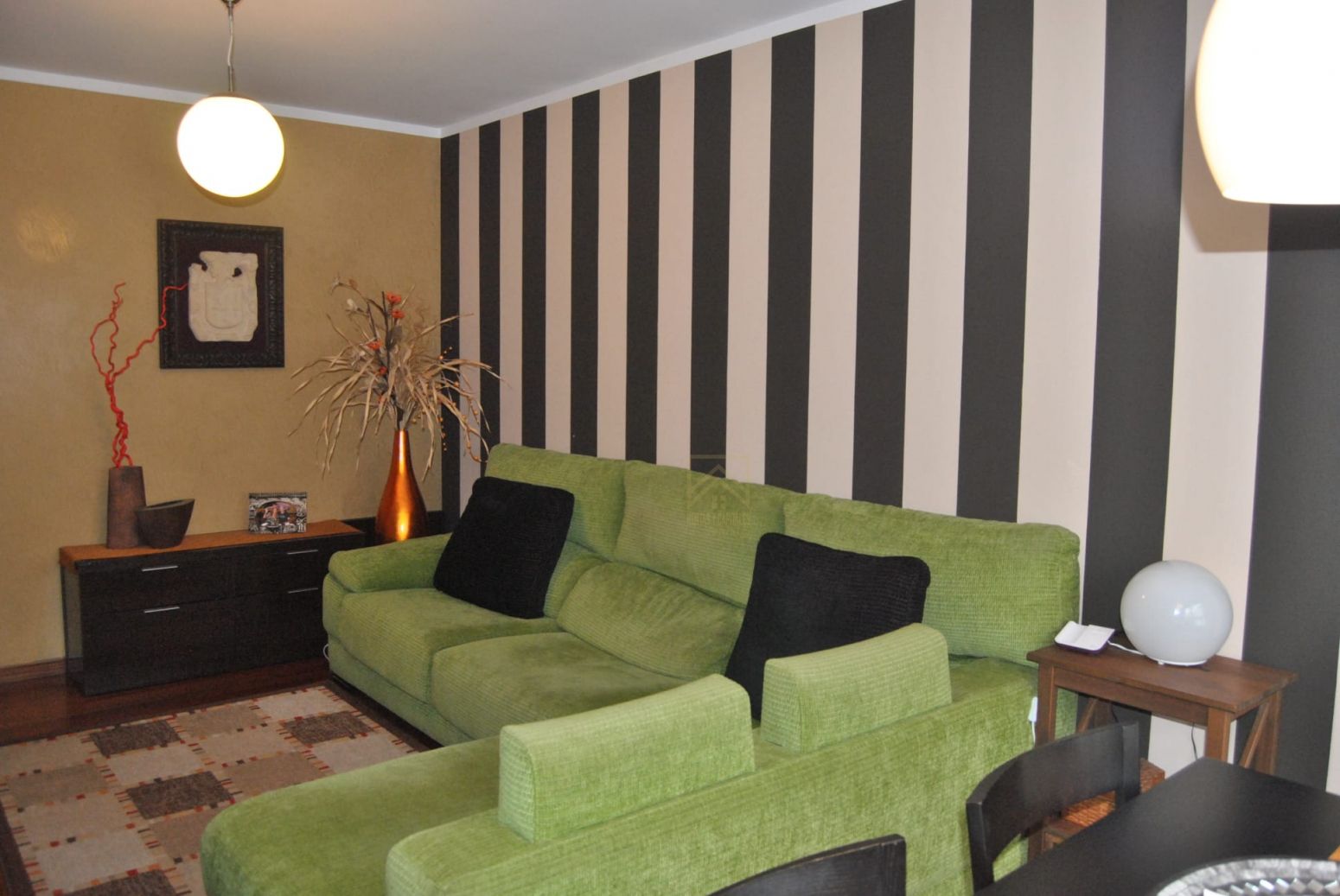 Sala d'estar de Pis en venda en Reocín amb Calefacció, Parquet i Moblat