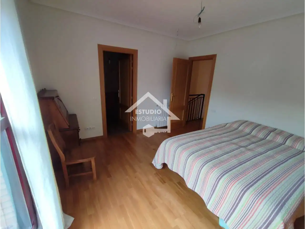 Bedroom of Detached homes for sale in Canillas de Río Tuerto  with Heating, Parquet flooring and Terrace