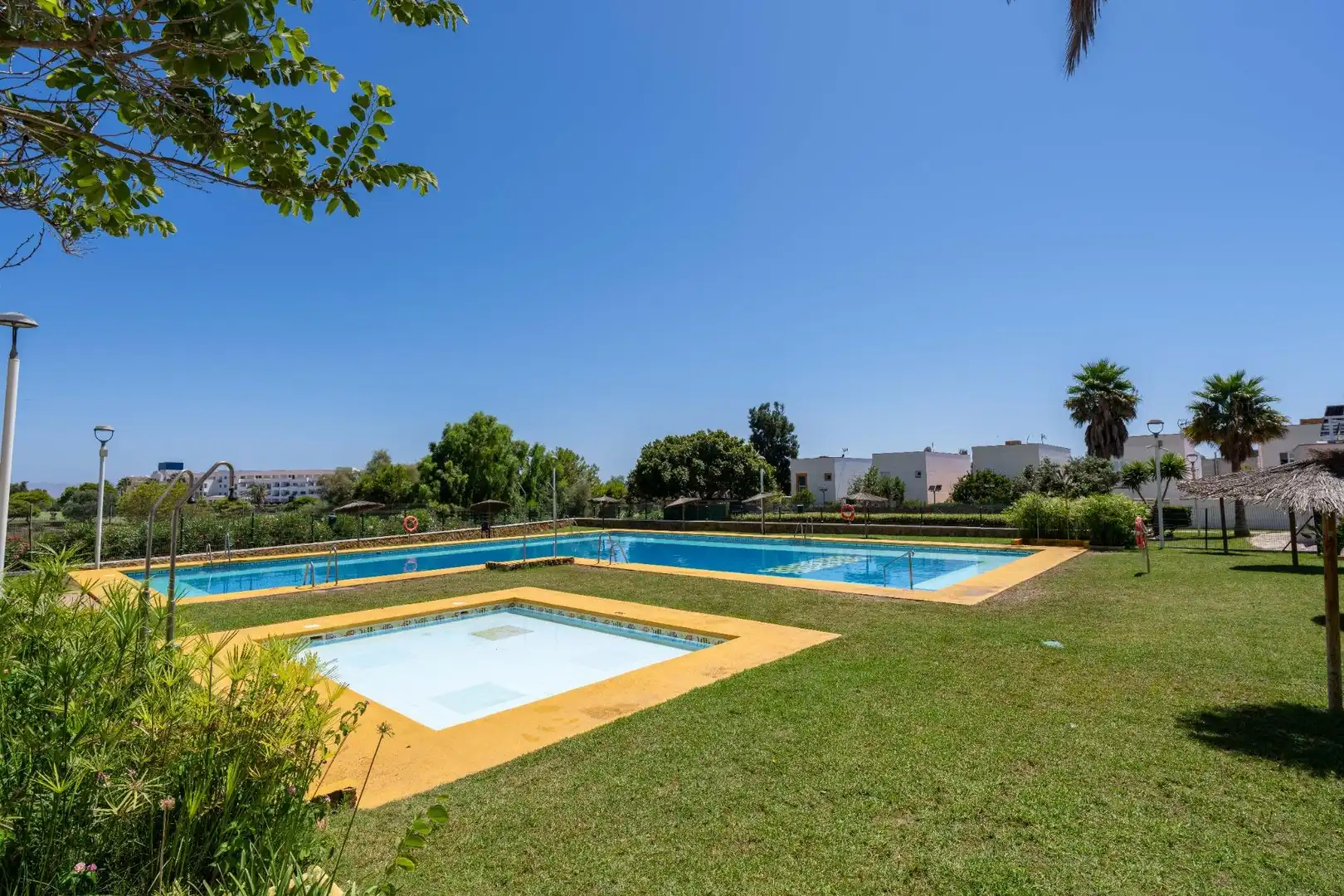 Pis amb piscina en venda a El Toyo, imagen 38