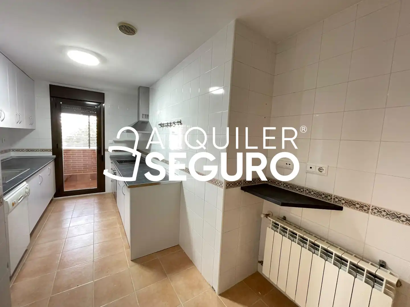 Cuina de Pis de lloguer en Navalcarnero amb Calefacció, Terrassa i Traster