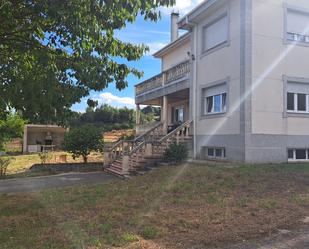 Vista exterior de Casa o xalet en venda en Lugo Capital amb Calefacció, Jardí privat i Terrassa