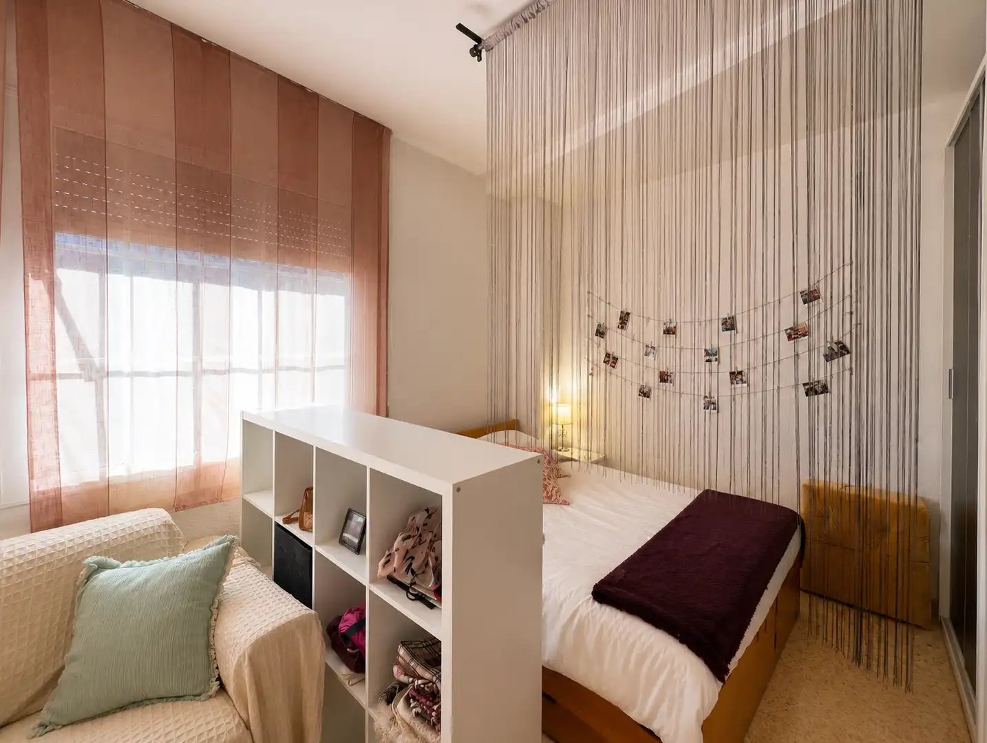Habitación de Piso en venta en Barcelona con Amueblado y Horno