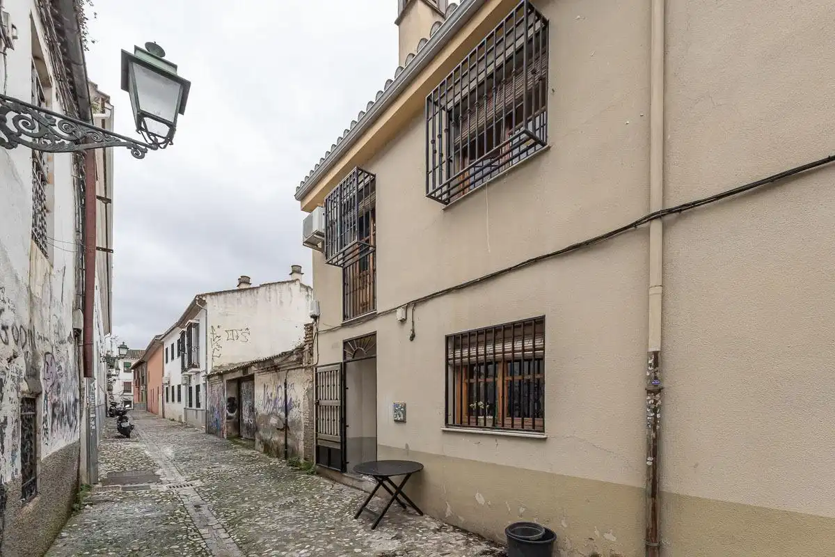 Vista exterior de Casa o xalet en venda en Granada amb Aire condicionat i Terrassa
