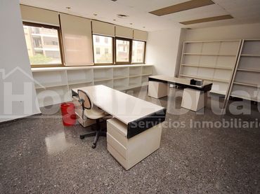 Oficina amb ascensor en venda a Avenida Rey Don Jaime