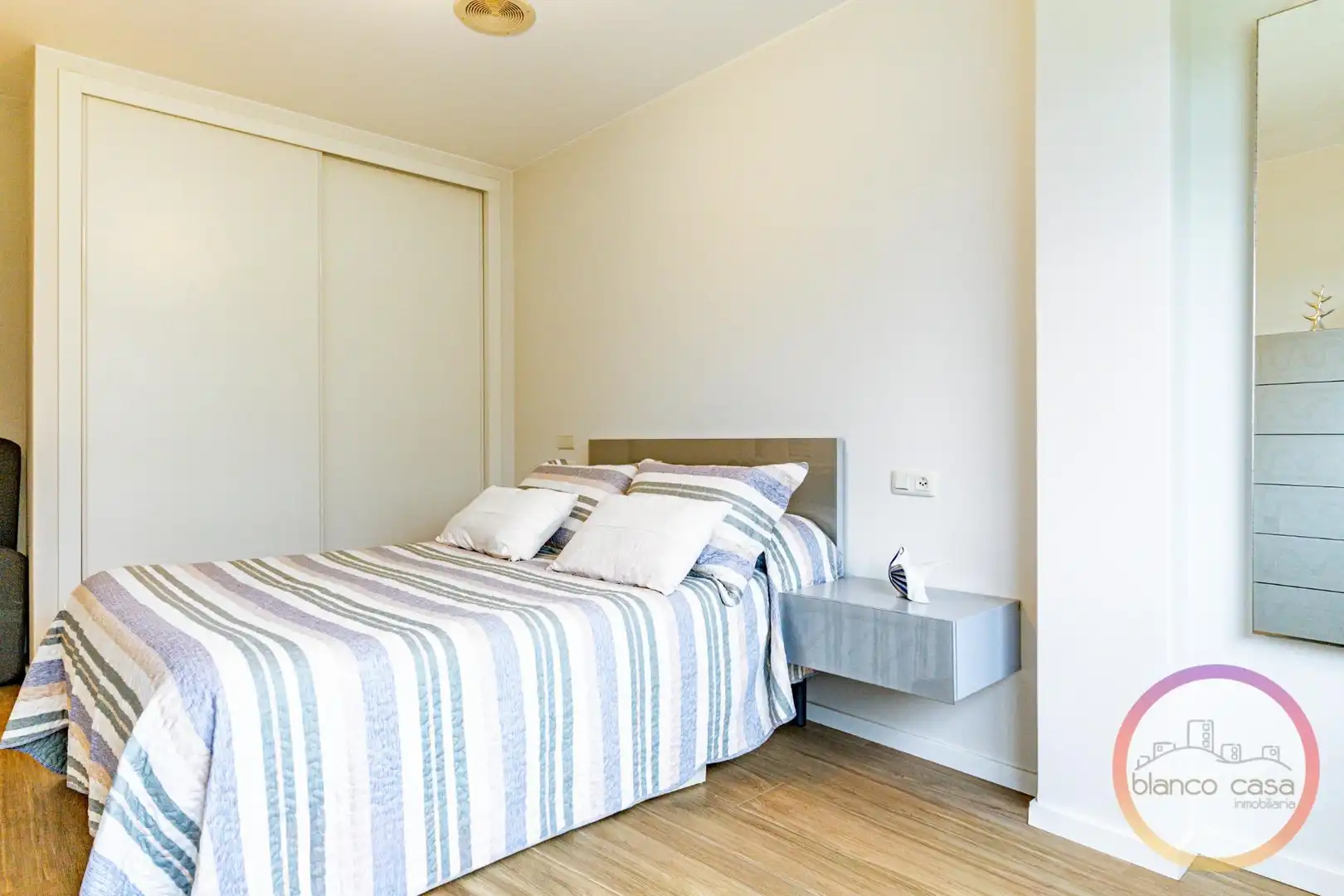 Habitación de Casa o chalet en venta en Carballo con Calefacción, Jardín privado y Trastero