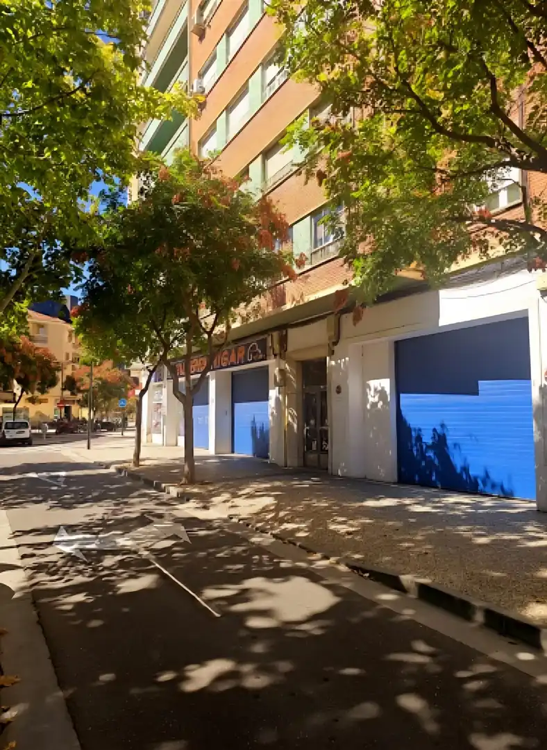 Geschaftsraum zur Miete in Zaragoza
