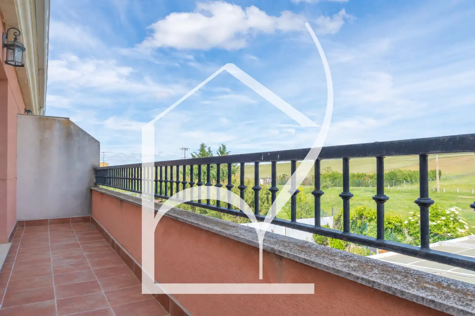 Terrace of Detached homes for sale in Arapiles  with Heating, Terrace and Swimming Pool