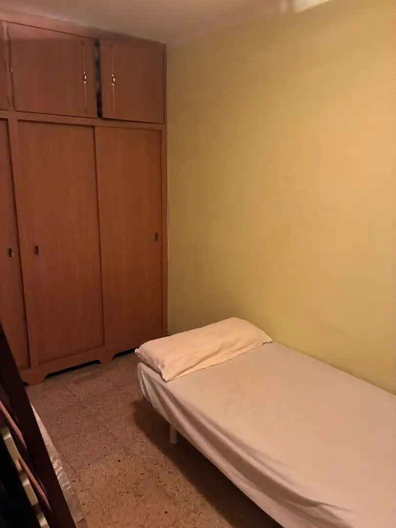 Dormitori de Pis en venda en Barcelona amb Balcó