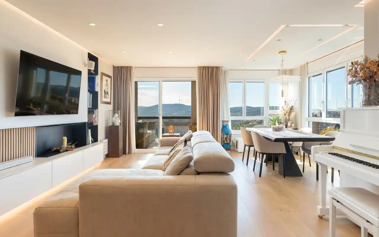 Sala de estar de Ático en venta en Sabadell con Aire acondicionado, Calefacción y Parquet