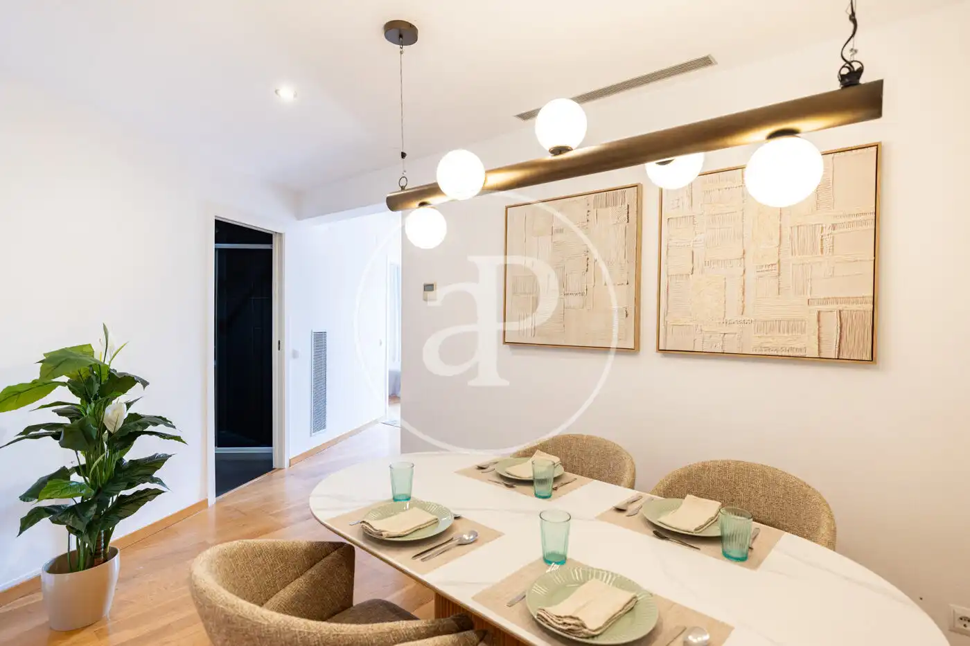 Comedor de Piso en venta en Barcelona con Aire acondicionado, Calefacción y Balcón