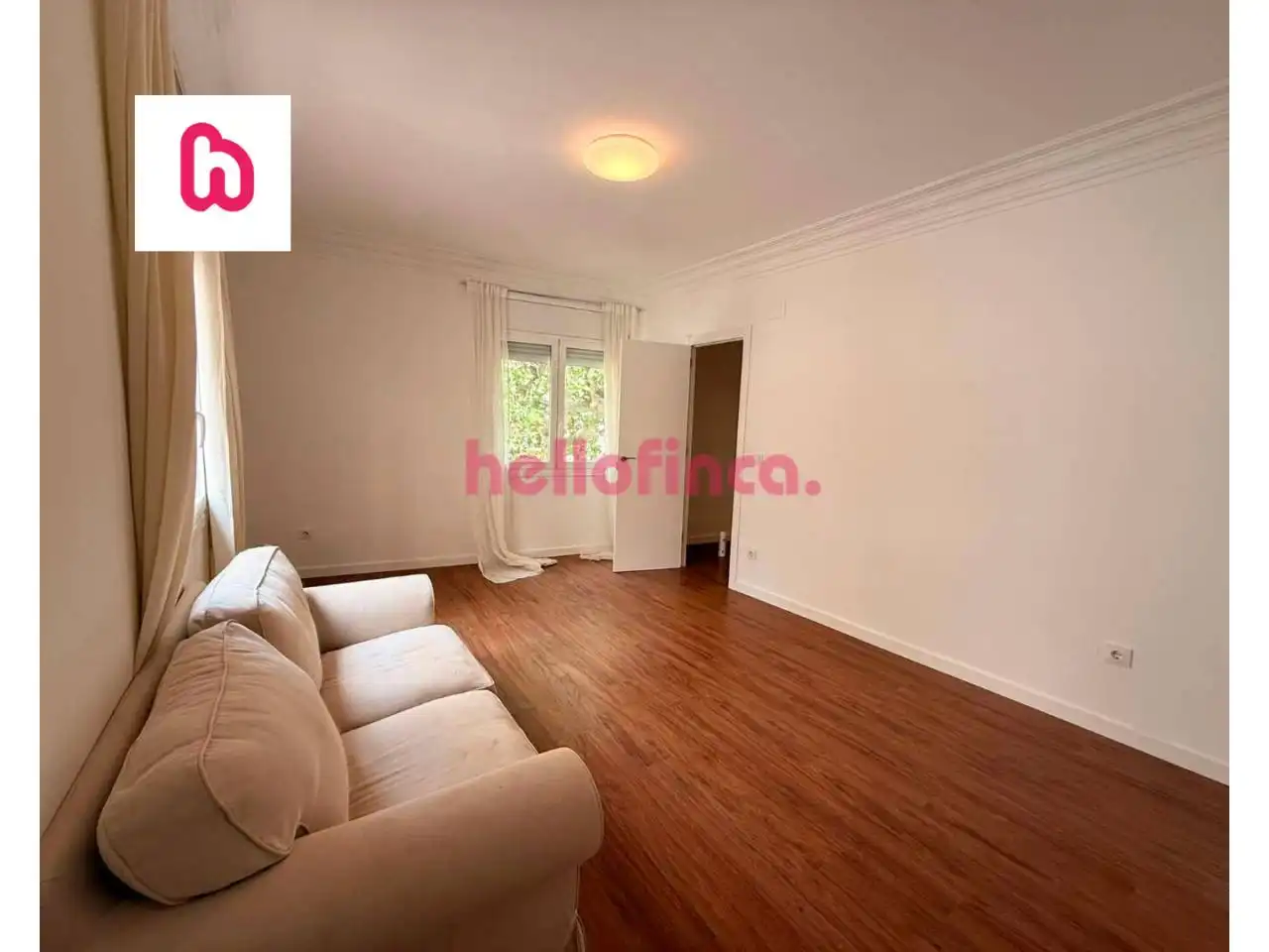 Living room of Flat for sale in El Vendrell  with Air Conditioner, Heating and Parquet flooring