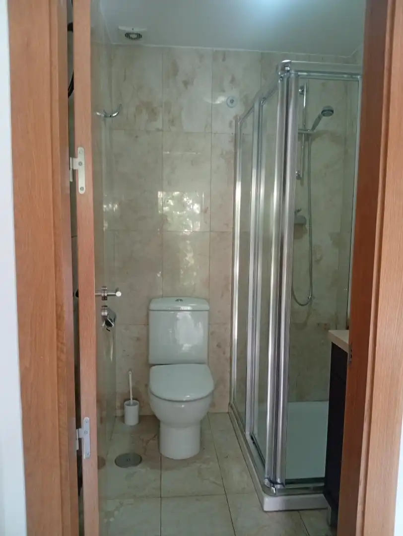 Baño de Piso de alquiler en Córdoba con Aire acondicionado y Calefacción