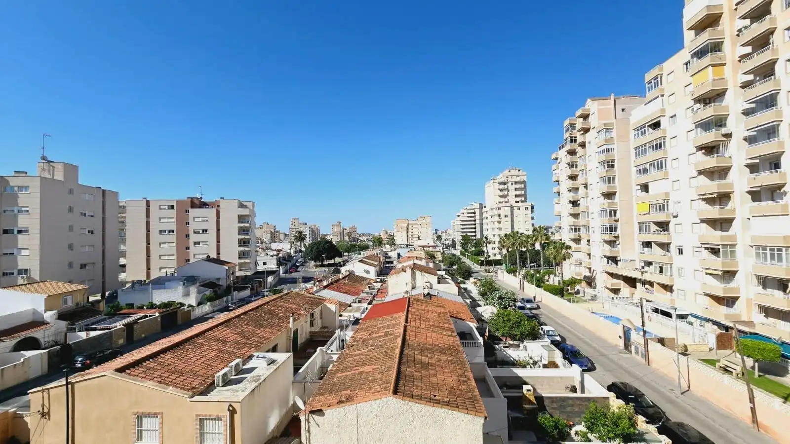 Außenansicht von Wohnung zum Verkauf in Torrevieja mit Terrasse, Möbliert und Gemeinschaftspool