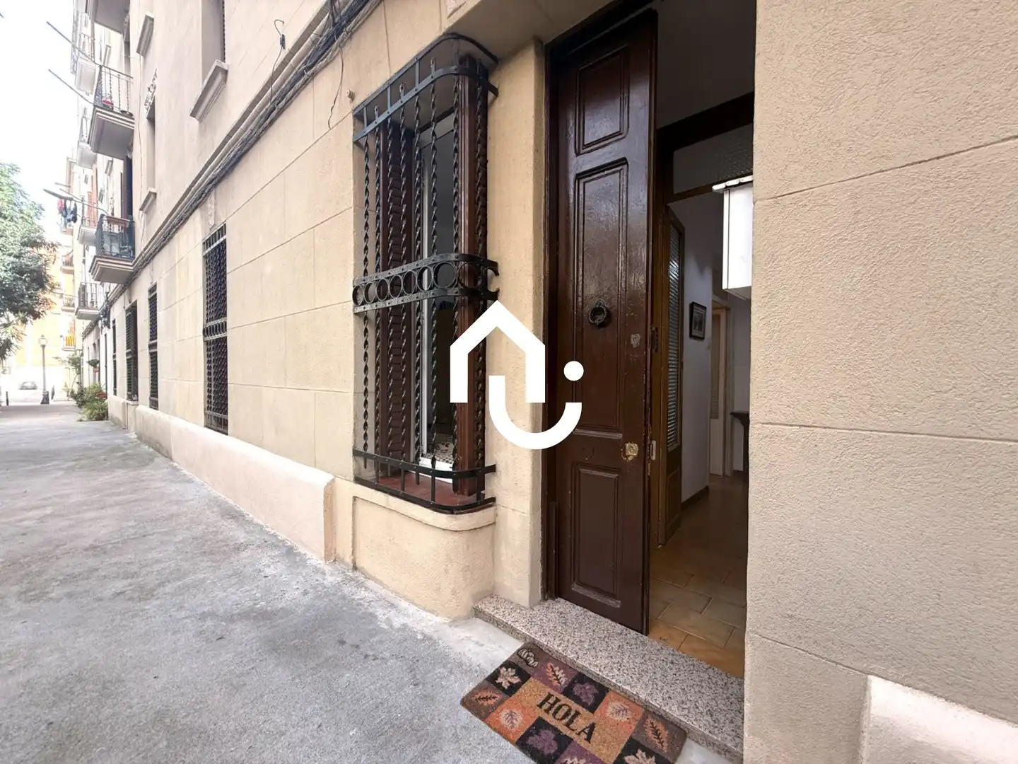 Exterior view of Ground floor for sale in Barcelona  with Storage room