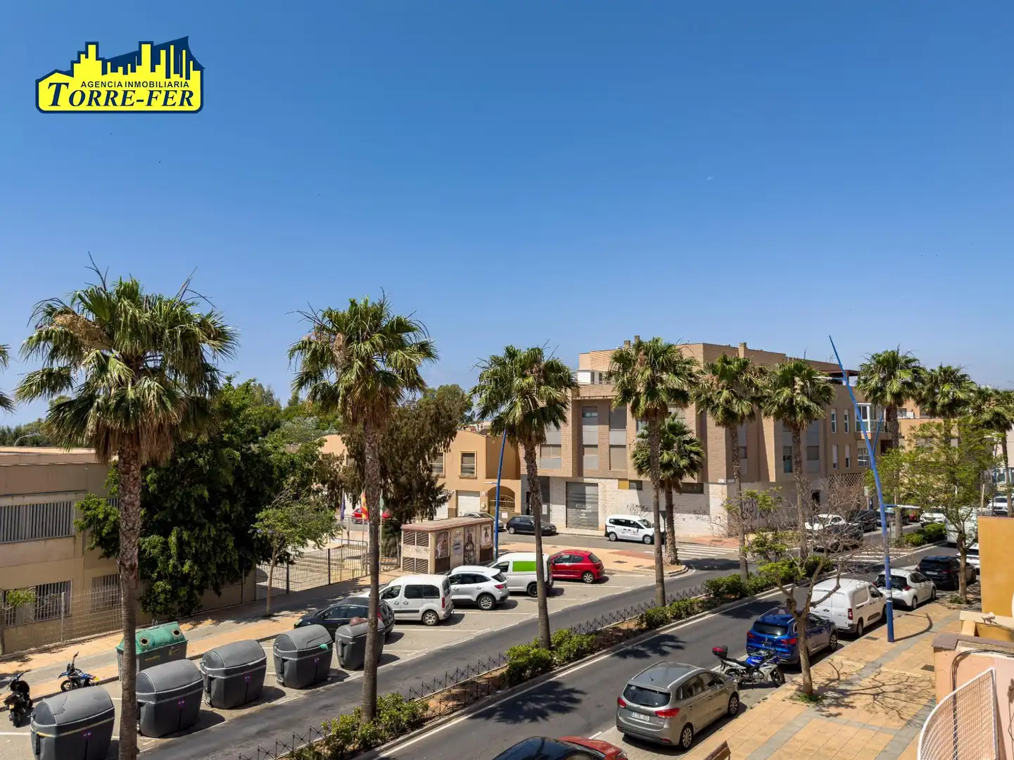 Exterior view of Flat for sale in Almería  with Air Conditioner and Terrace