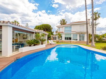 Piscina de Casa o xalet en venda en Málaga Capital amb Aire condicionat, Jardí privat i Terrassa