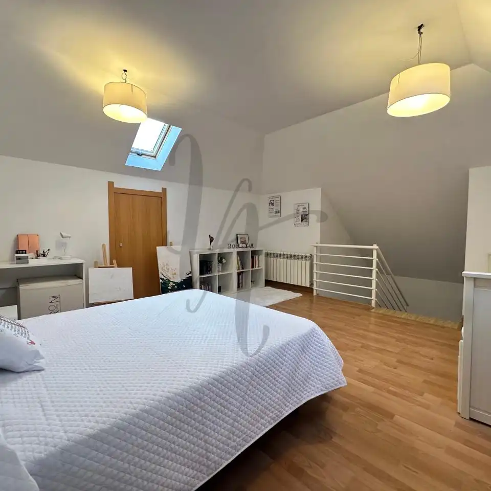 Casa aparellada amb piscina de lloguer a Calle San Martín, imagen 30