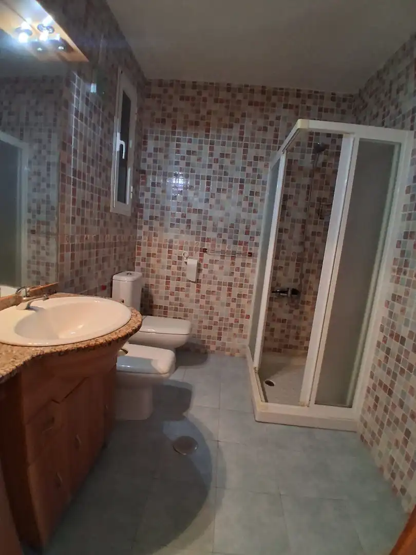 Bathroom of Flat for sale in Roquetas de Mar  with Terrace and Community pool