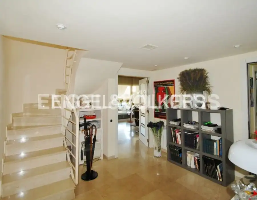 Attic for rent in Baixador