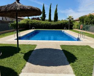 Swimming pool of Single-family semi-detached for sale in Navalcarnero
