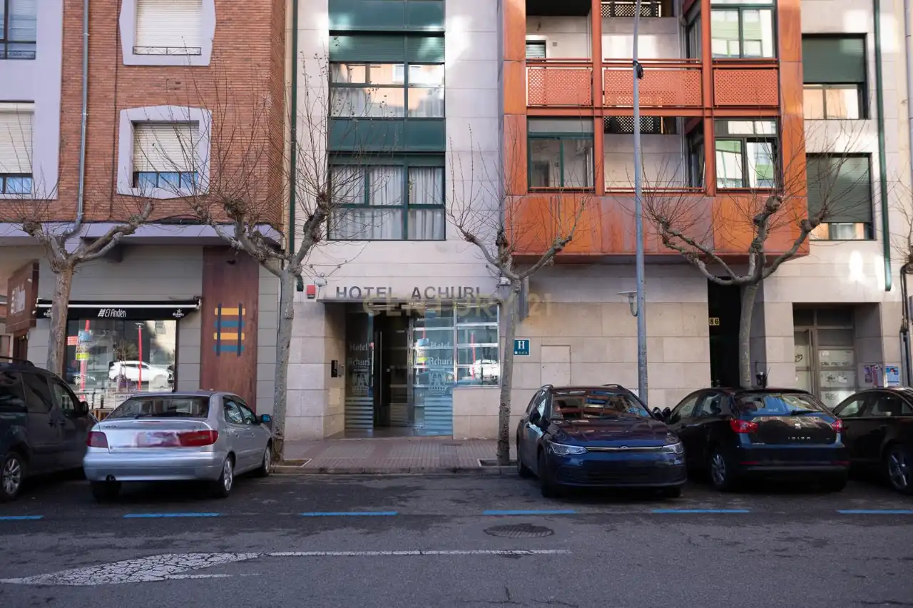 Vista exterior de Edificio en venta en Miranda de Ebro
