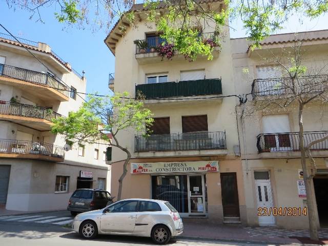 Piso en Venta en C/ Rufo en Tueda