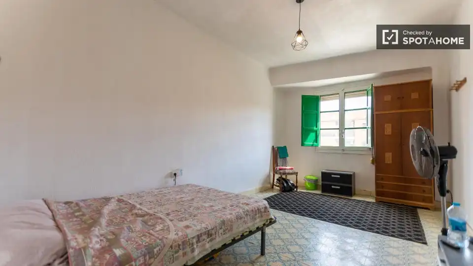 Room in Centro - Casco antiguo