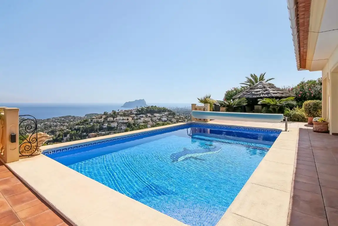 Xalet amb piscina en venda a Casco Urbano