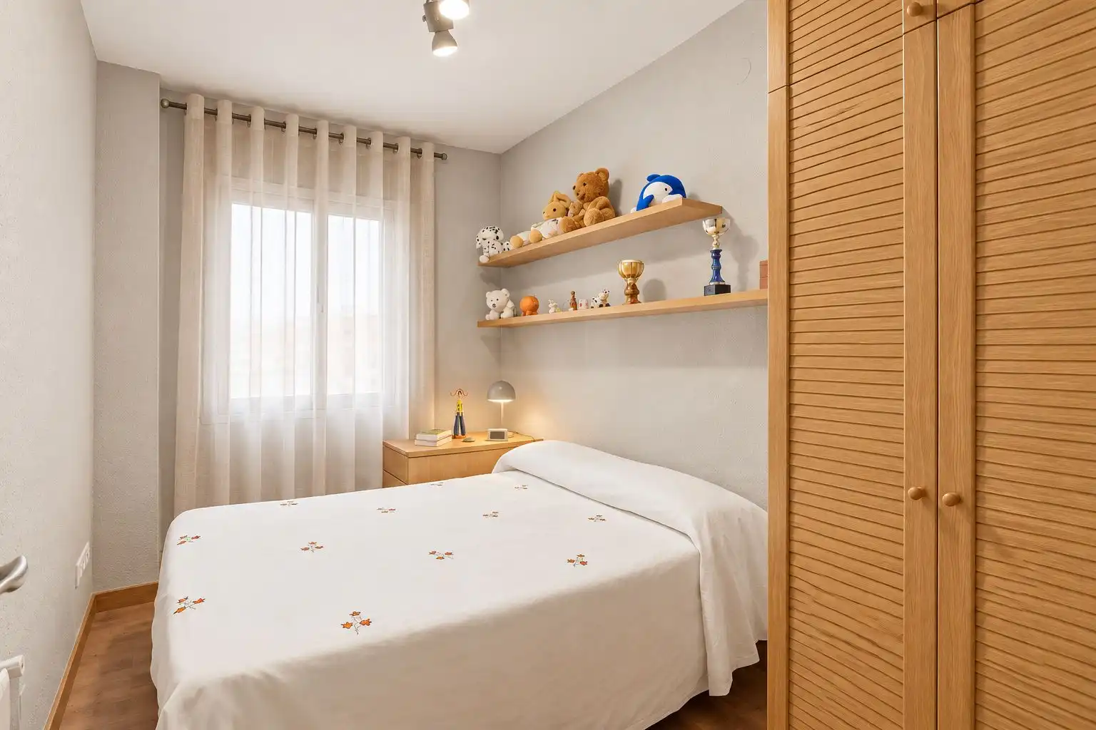 Bedroom of Flat for sale in La Plana