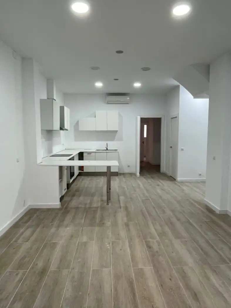 Kitchen of Ground floor for rent in Badalona  with Air Conditioner, Heating and Terrace