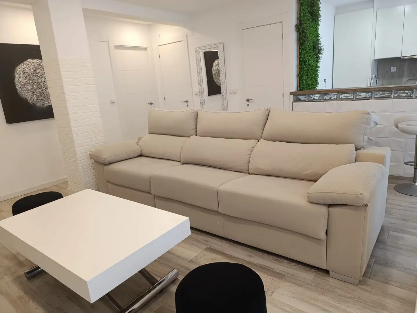 Living room of Flat for rent in Gijón   with Heating and Furnished