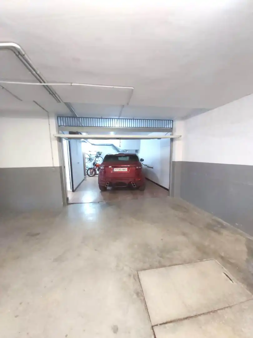 Parkplatz von Haus oder Chalet zum Verkauf in Utrera mit Klimaanlage, Heizung und Abstellraum