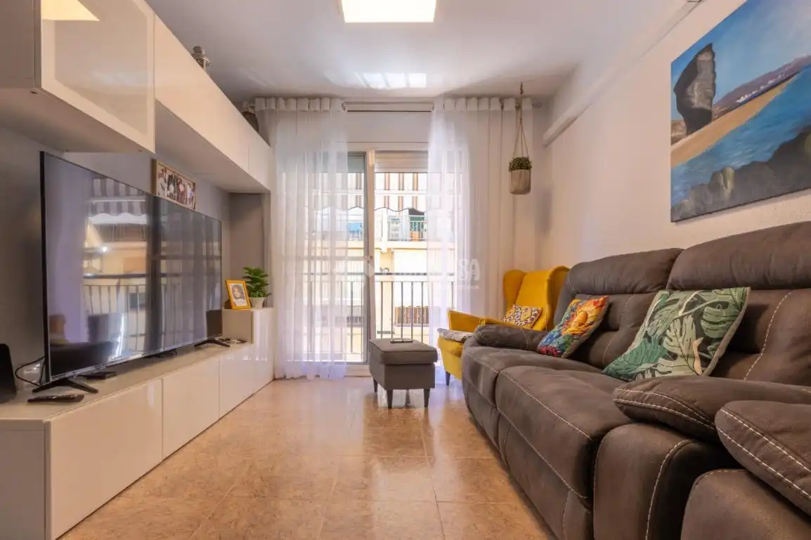 Sala d'estar de Pis en venda en Torredembarra amb Aire condicionat i Balcó