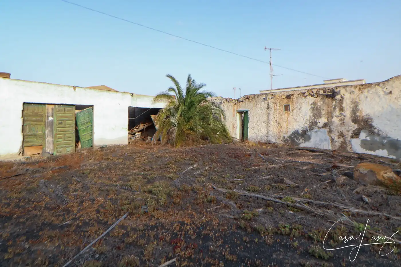 Houses for sale in Yaiza  with Private garden